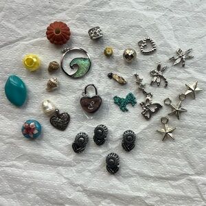 Small Bead/Charm/Pendant Lot